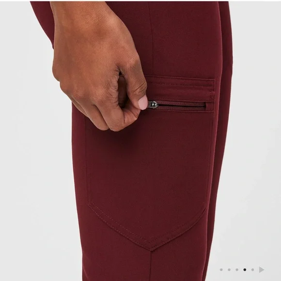 FIGS Technical Collection Jogger Pants Size Medium Maroon Drawstring Elastic - Picture 4 of 16